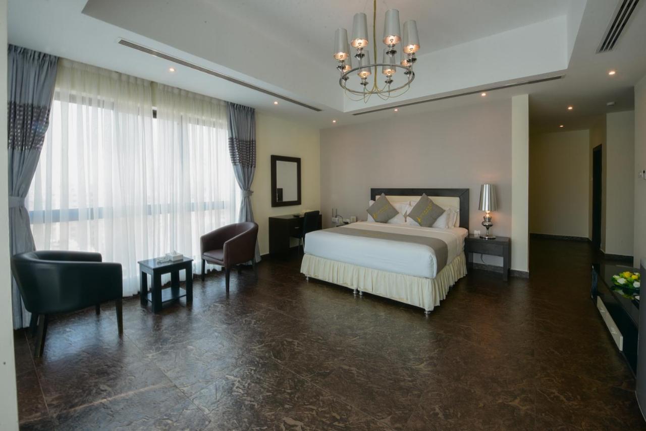 Loumage Hotel & Suites Al Manamah Esterno foto