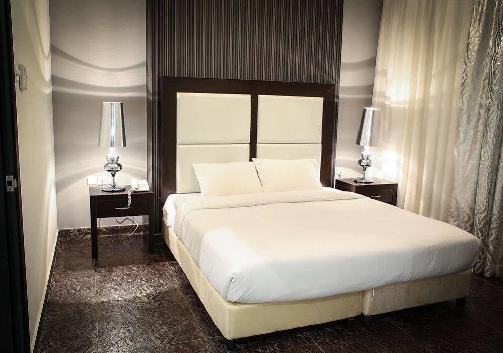 Loumage Hotel & Suites Al Manamah Esterno foto