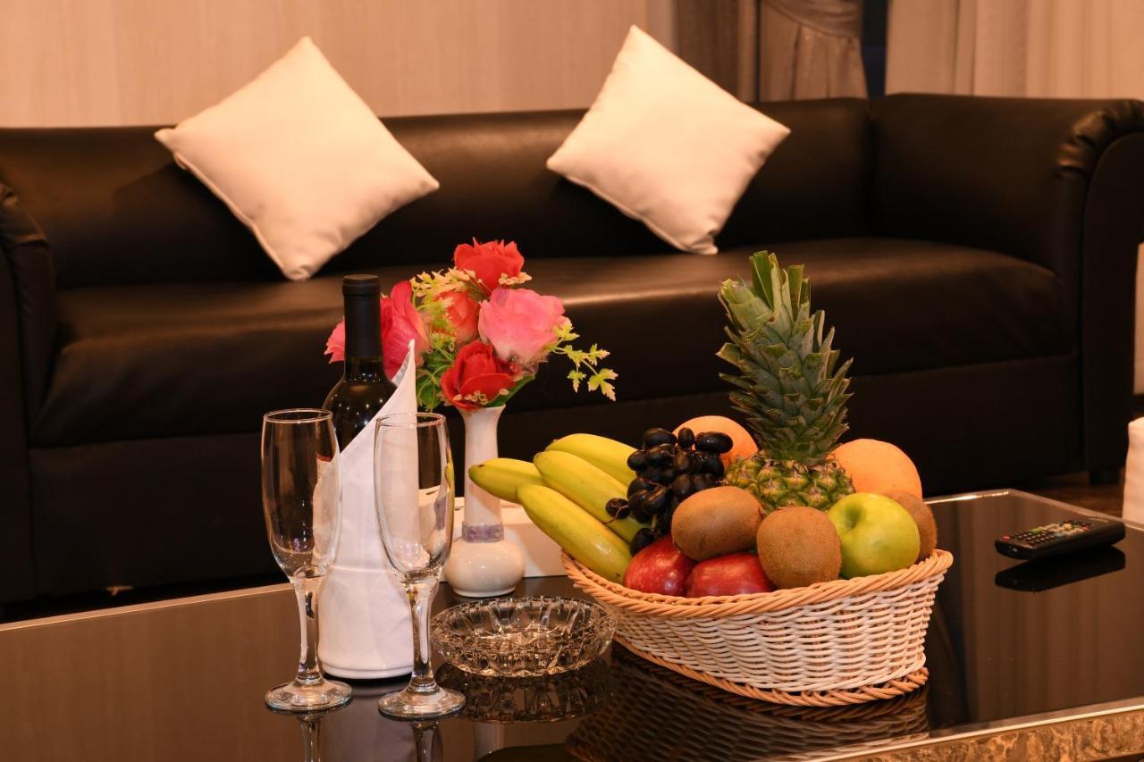 Loumage Hotel & Suites Al Manamah Esterno foto