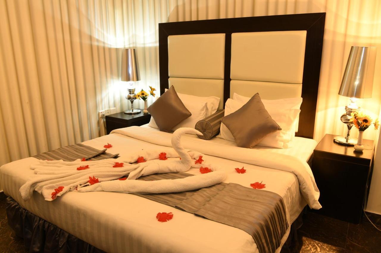 Loumage Hotel & Suites Al Manamah Esterno foto